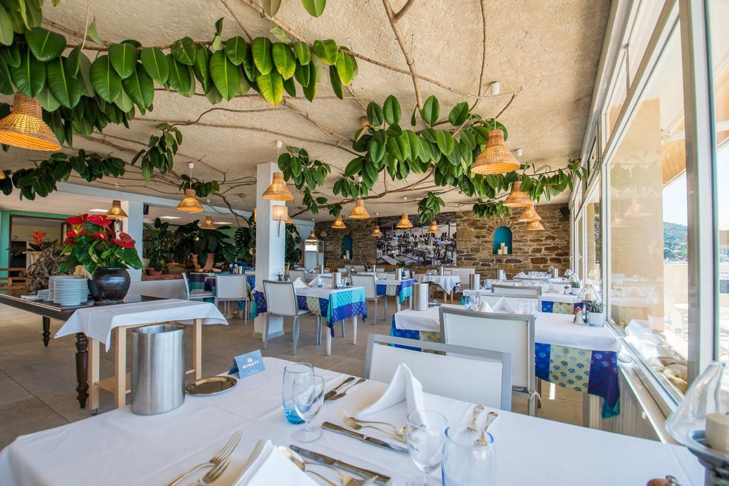 Grand Hotel Moriaz Le Lavandou Exterior photo